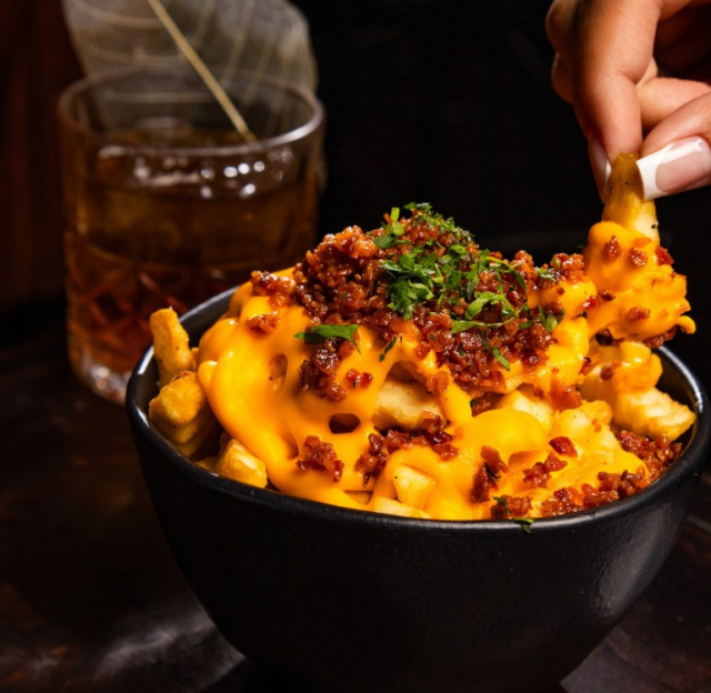 Cão Véio Alphaville promove campanha solidária em prol de crianças da região