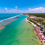 Maior piscina natural da América Latina revela paraíso “escondido” no litoral de Pernambuco