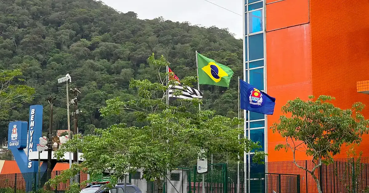 Servidores de Guarujá entram em 2026 com reajuste salarial e novos benefícios