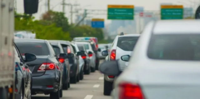 Licenciamento 2025: prazo para veículos com placa final 9 termina no fim de novembro