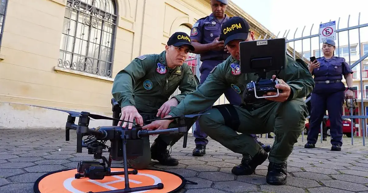 Governo de SP reforça litoral com 4 mil PMs e 150 drones no Réveillon