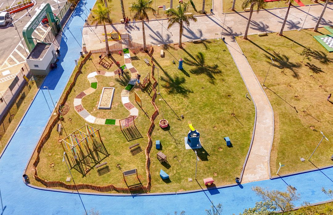 Santana de Parnaíba inaugura Jardim Sensorial gratuito para crianças