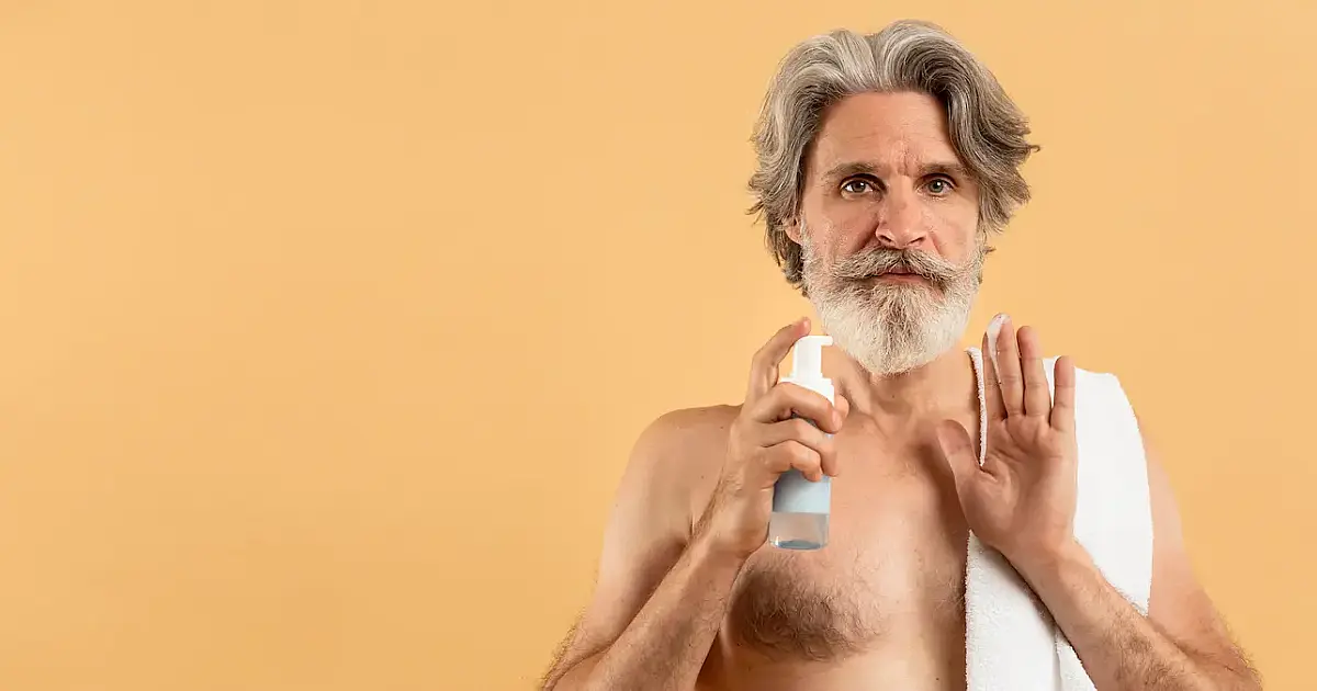 Quantos banhos por semana idosos precisam após os 60? Revelação impressiona!