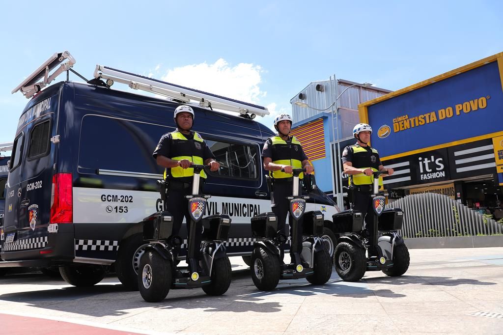 Barueri lança Operação Natal Seguro com reforço no patrulhamento e uso de tecnologia