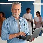 Profissionais 50+: a virada que colocou experiência no centro das contratações