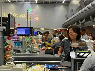 Caixa de supermercado.