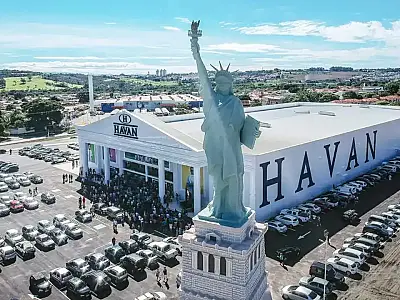 Havan injeta R$ 90 milhões em bônus para 23 mil funcionários