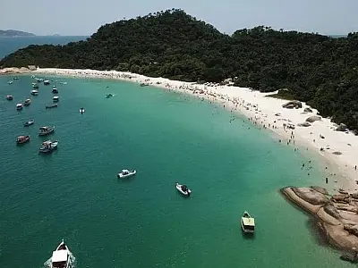 Conheça as novas regras de visitação na Ilha do Campeche em 2026.