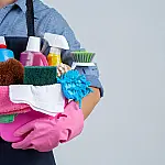 Profissionais qualificados como engenheiros e oceanógrafos trocam carreiras no Brasil por trabalhos braçais no Reino Unido em busca de estabilidade financeira