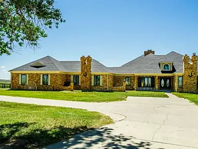 Descubra como o bilionário americano Christopher Robinson comprou a Pathfinder Ranches.