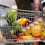 Nova lei obriga supermercados a oferecer carrinhos adaptados em MS