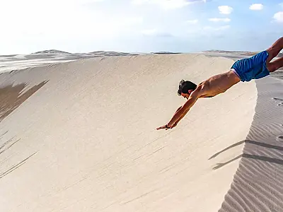Barreirinhas é a principal base para o Parque Nacional dos Lençóis Maranhenses, oferecendo infraestrutura completa e passeios inesquecíveis.