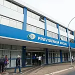 Aposentadoria muda em 2026: novas idades, pontuação e regras já impactam quem planeja parar de trabalhar