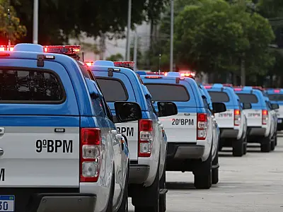 A Polícia Militar do Rio de Janeiro deflagrou nesta quinta-feira (26) uma grande operação no Complexo da Maré.