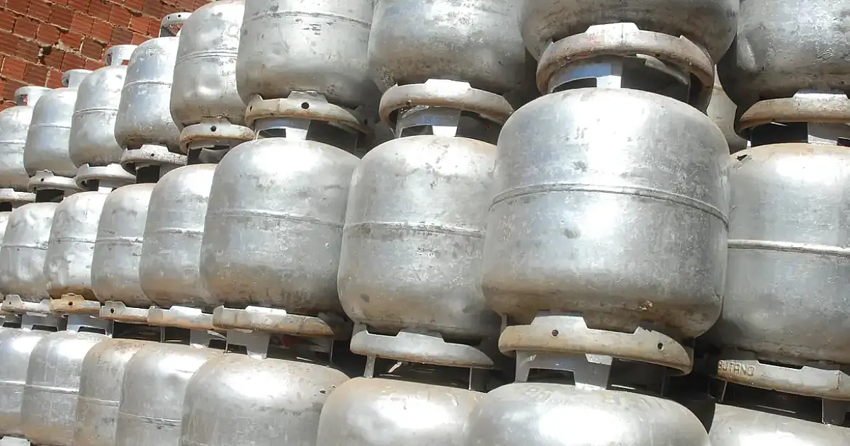 Caixa inicia terceira etapa do Gás do Povo e libera vale-recarga para 4,5 milhões de famílias nesta segunda-feira