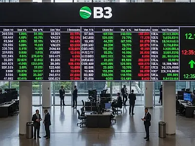 Bolsa brasileira bate recorde histórico e se aproxima dos 186 mil pontos do Ibovespa em dia de otimismo com Copom e dólar estável