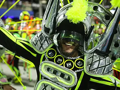 Prefeitura do Rio lança portal Rio Escola do Samba, plataforma gratuita que transforma o samba em recurso educativo.