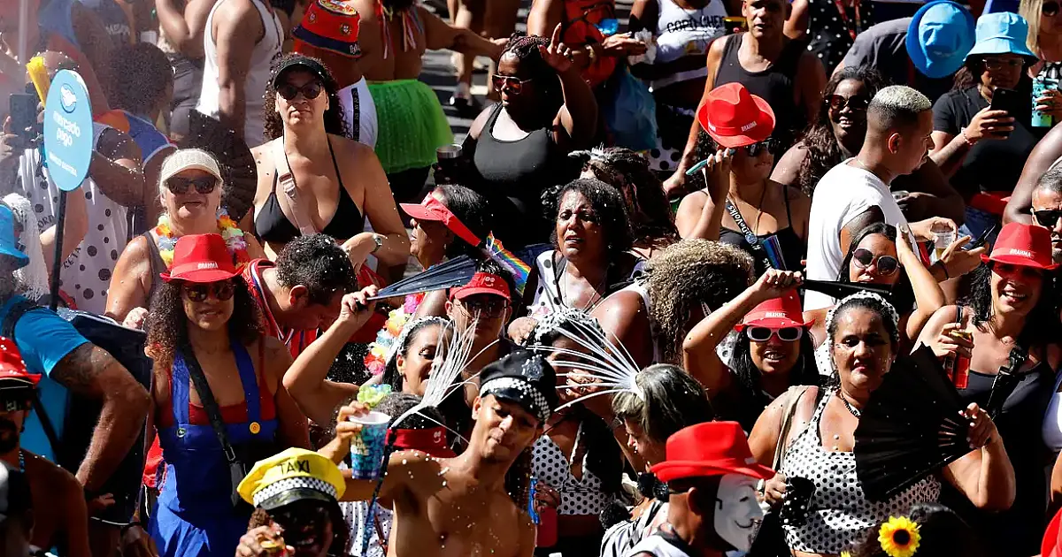 Carnaval 2026 no Rio: programação completa dos blocos de rua neste sábado 14 de fevereiro