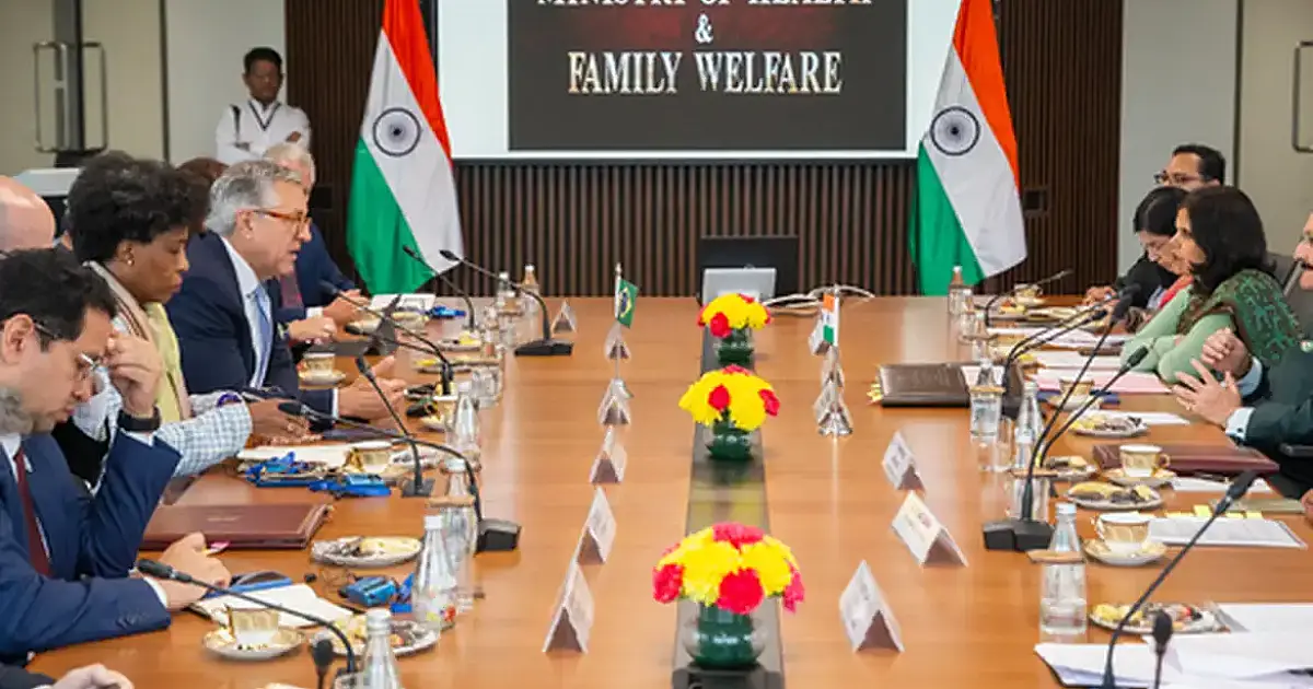 Governo brasileiro avança em negociações com Índia para produção nacional de vacinas e medicamentos oncológicos