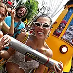 Bloco Céu na Terra celebra 25 anos de carnaval nas ladeiras de Santa Teresa com homenagem a Jorge Ben Jor