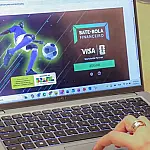 Ferramenta Bate-Bola Financeiro usa linguagem do futebol para ensinar educação financeira a famílias do CadÚnico