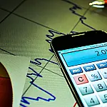 Contas públicas têm superávit de R$ 103,7 bilhões em janeiro; estatais pressionam e dívida bruta fica em 78,7% do PIB