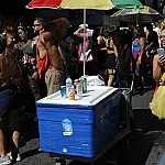 Como se prevenir de golpes financeiros no carnaval 2026 e curtir a folia com segurança